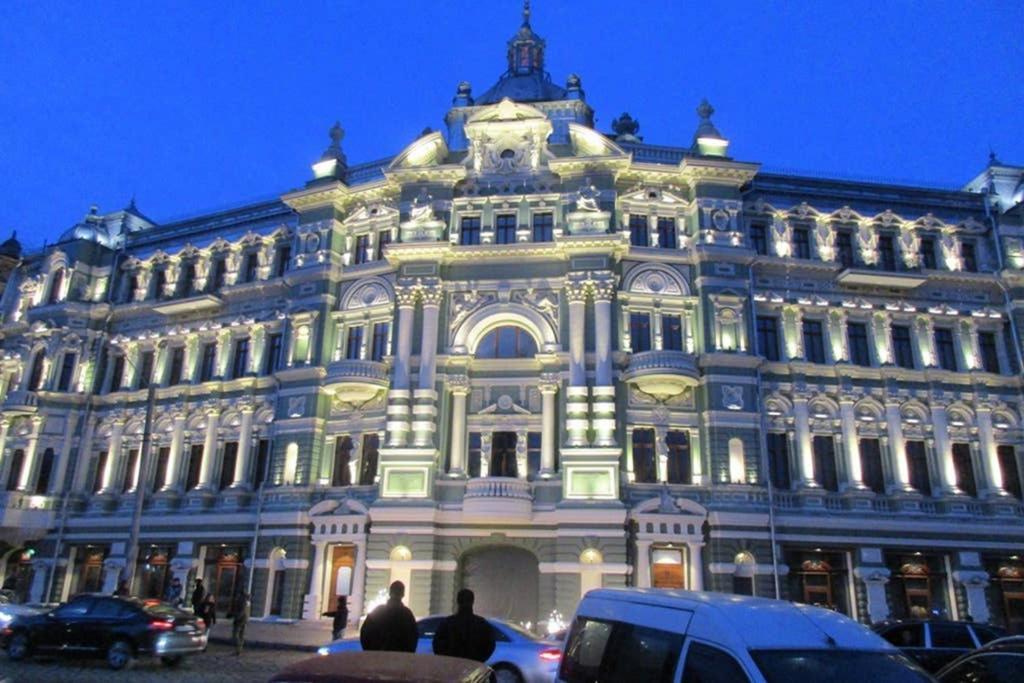 Три Квартала От Оперного-Тихий Лофт-Новый Апарт Odessa Exterior foto