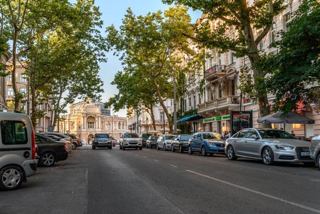 Три Квартала От Оперного-Тихий Лофт-Новый Апарт Odessa Exterior foto